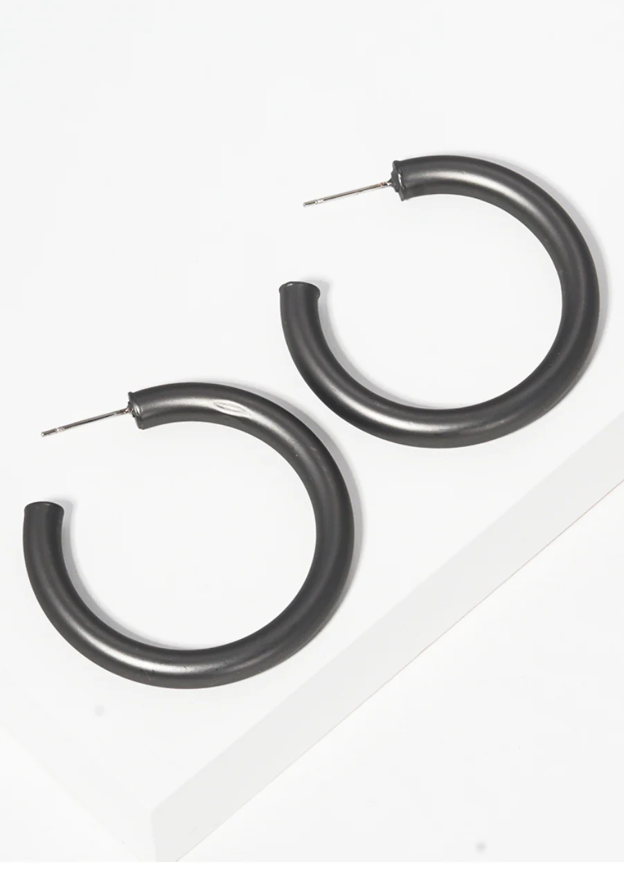 Medium Metal Hoop Earrings - Image 7