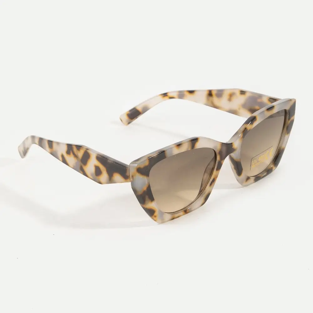 Aracelli Chic Frame Sunglasses - Image 2