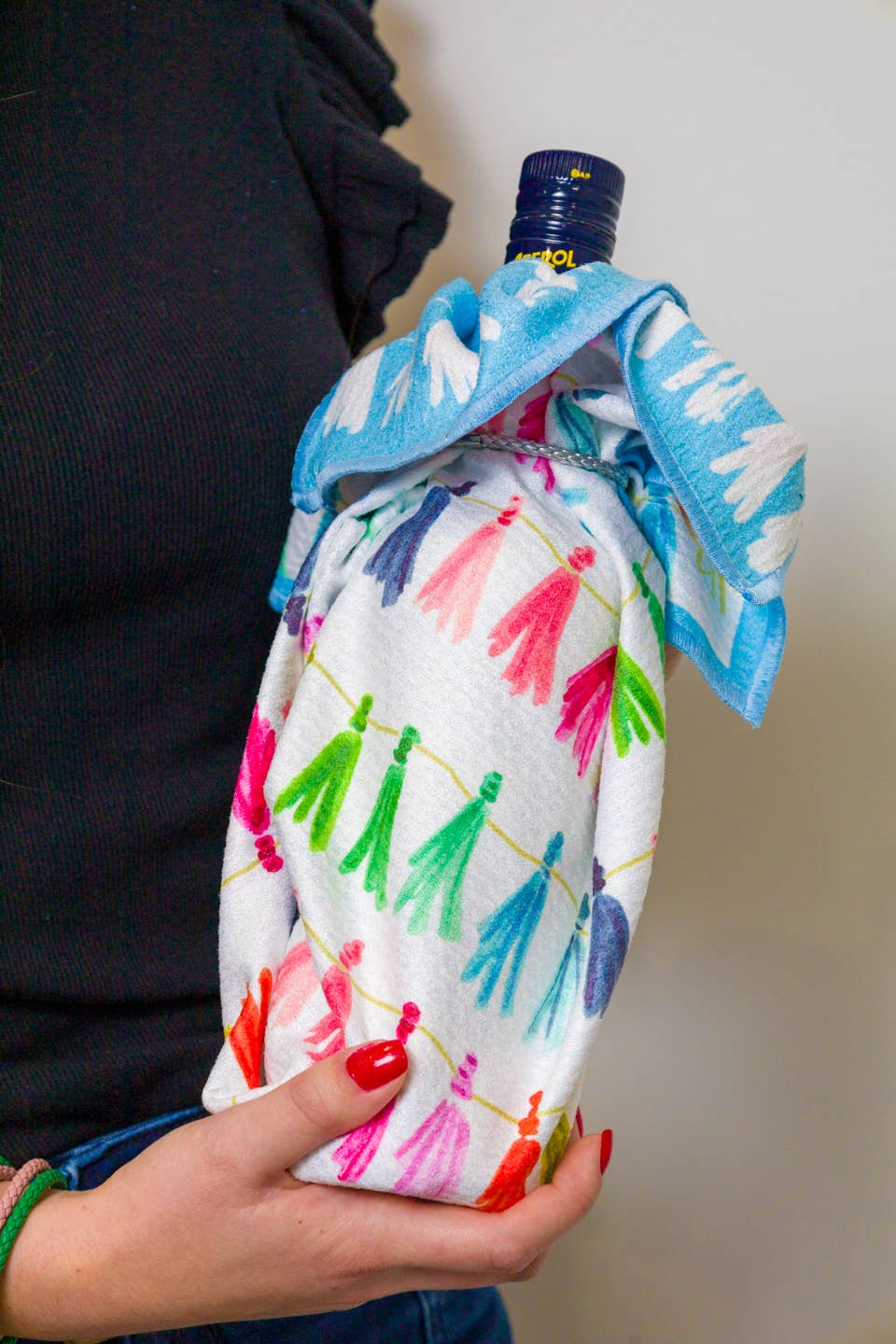 Double Sided Tasslin' Tea Towel - Image 4