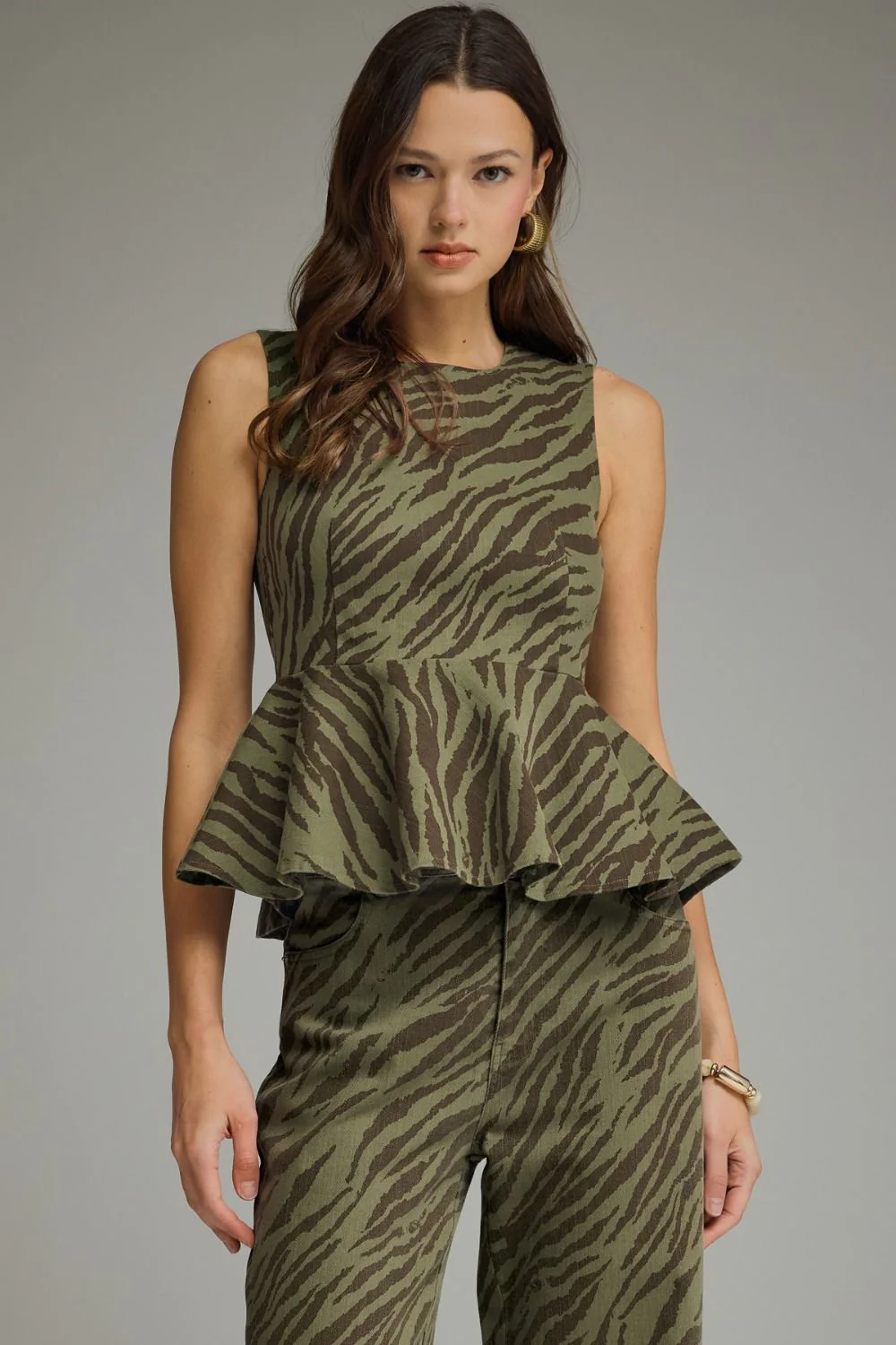Sleeveless Tops